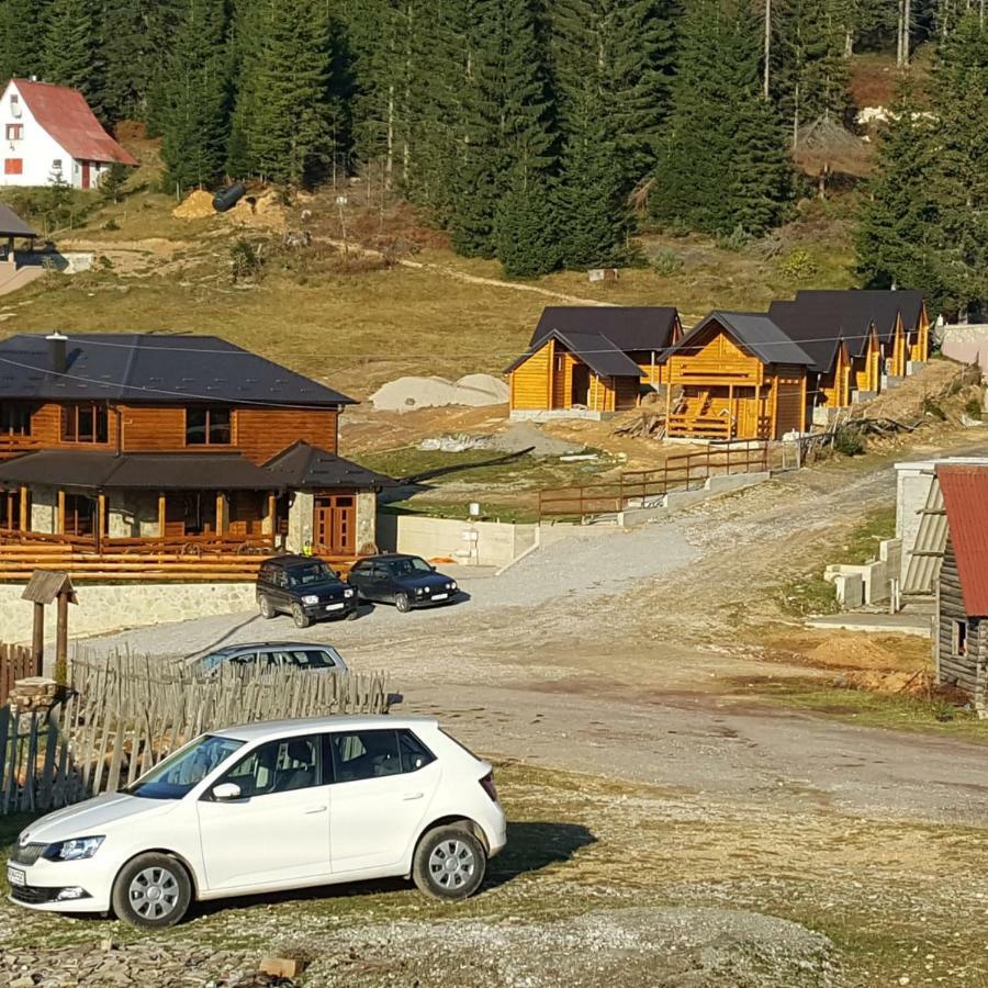 Resort Skrivena เบราเน ภายนอก รูปภาพ